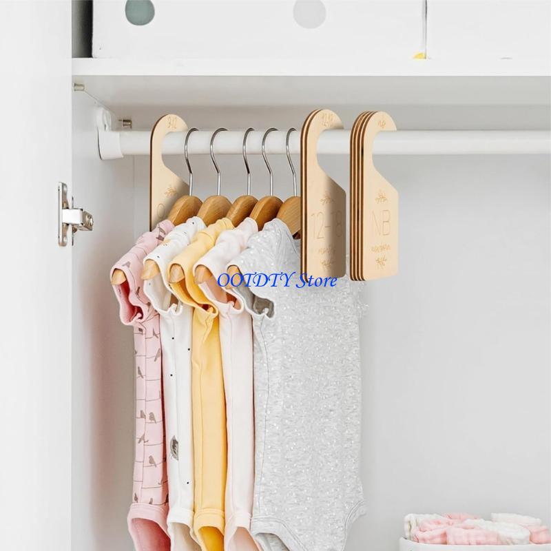 Baby Clothing Hanger Dividers - 367A 幼児用洋服ハンガー サイズマーカー付き 木製クローゼットディバイダー 整理用