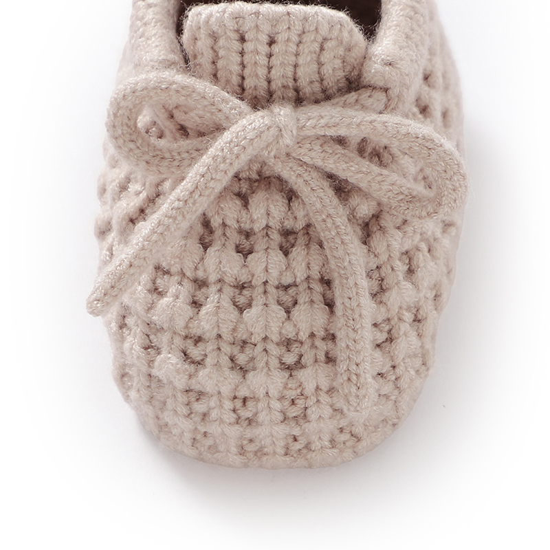 新生児ベビーシューズニット幼児少年少女寝具ブーツ 0-18  - Baby Clothing Yarn のレビューと価格